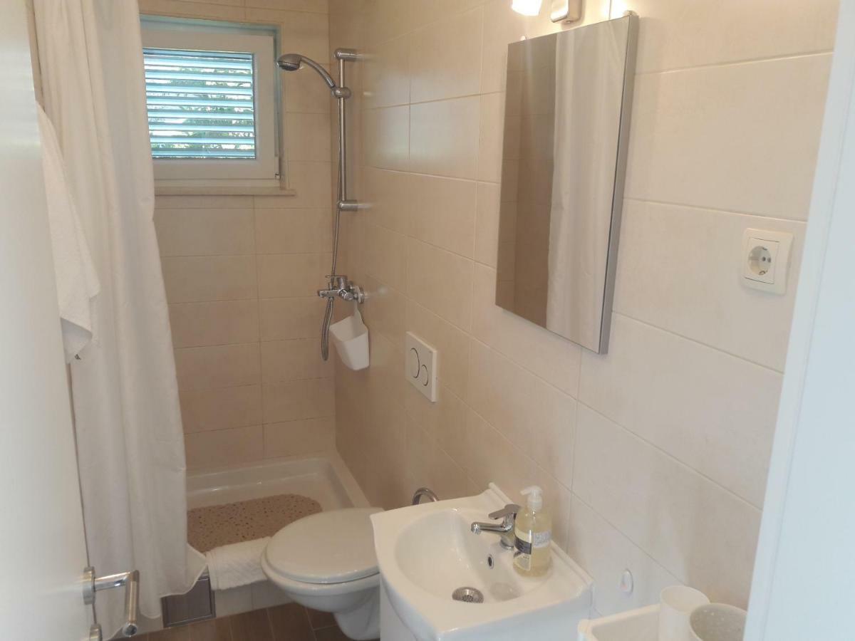 Apartman S Pogledom Ždrelac Eksteriør billede